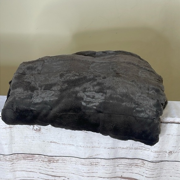 Berkshire Dark Brown Throw Blanket - Picture 7 of 11